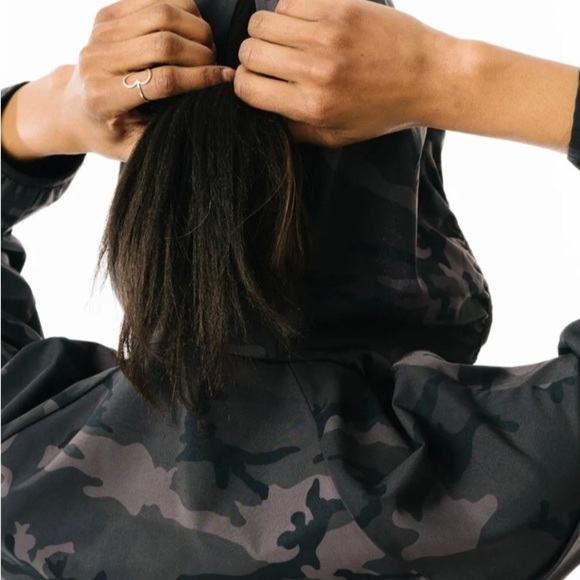 ZYIA Forest Camo Zipper Hoodie Jacket - Picture 4 of 14